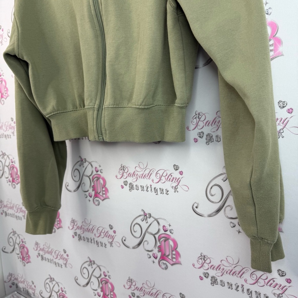 Ardene cropped sweater hoodie Olive Green Women's Cropped Hoodie Jacket - Picture 3 of 13